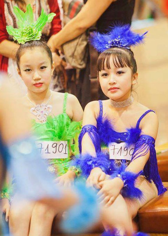 Nhan sac nhu hoa hau cua hot girl Vietnams Got Talent-Hinh-11